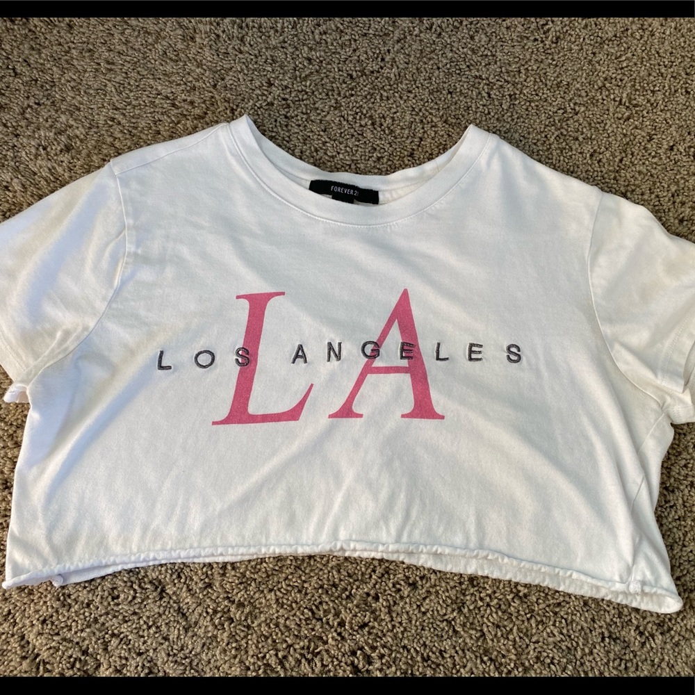 FOREVER 21 LOS ANGELES WHITE CROP TEE